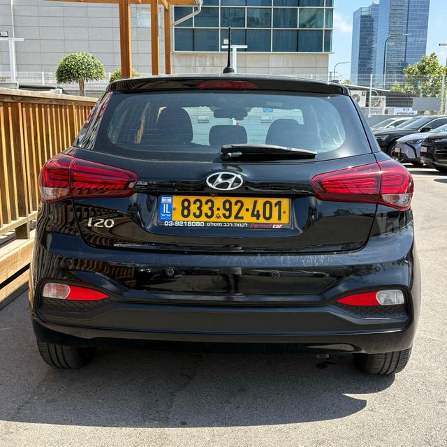 יונדאי i20