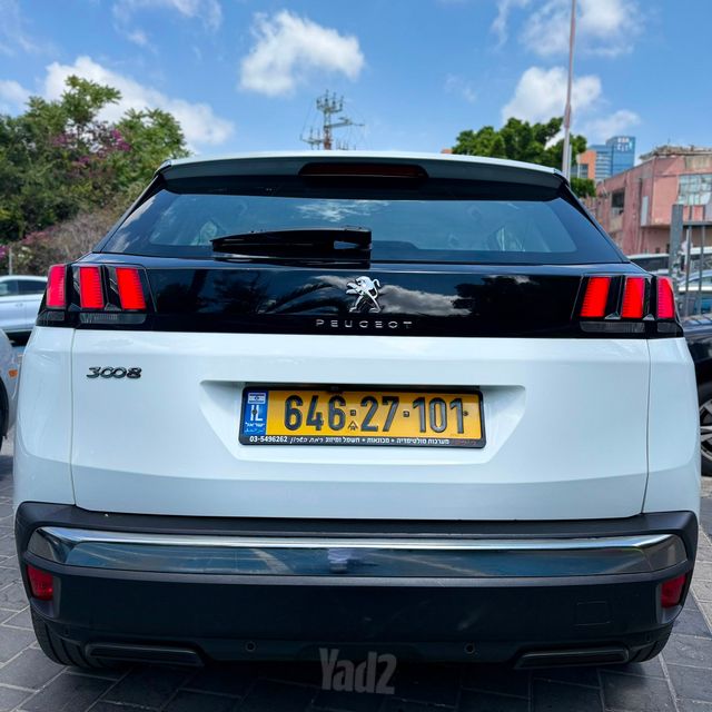פיג'ו 3008