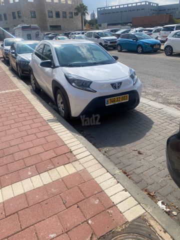 מודעת רכב טויוטה אייגו X