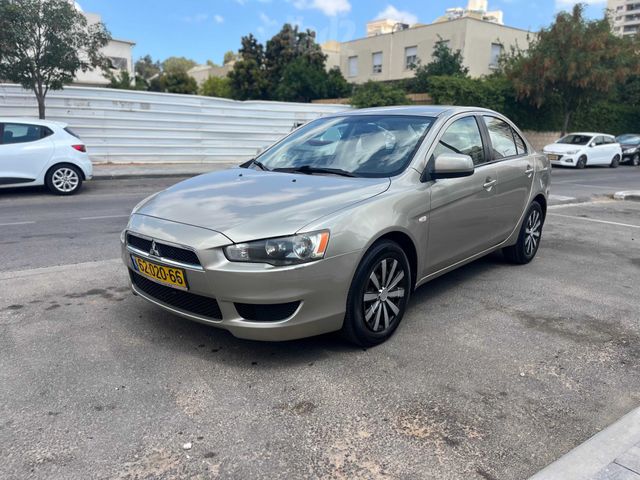מודעת רכב מיצובישי לנסר