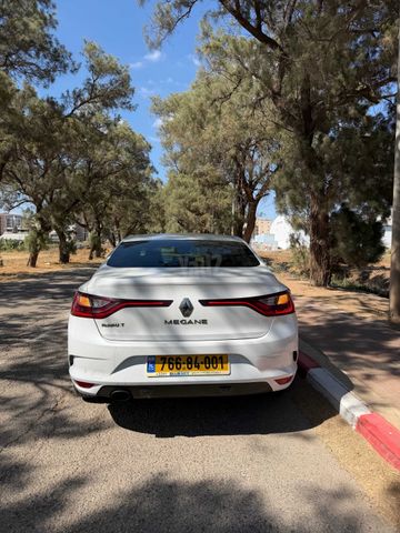 רנו מגאן