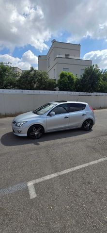 יונדאי i30