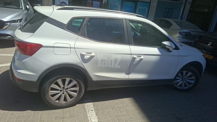 סיאט ארונה