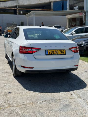 סקודה סופרב
