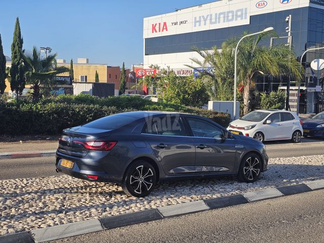 רנו מגאן