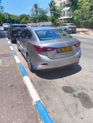 מאזדה 3