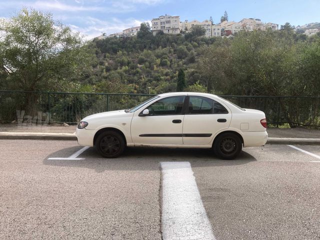ניסאן אלמרה