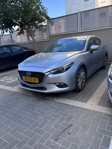 מאזדה 3