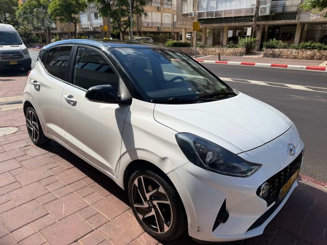 יונדאי i10