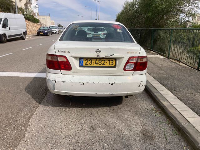 ניסאן אלמרה