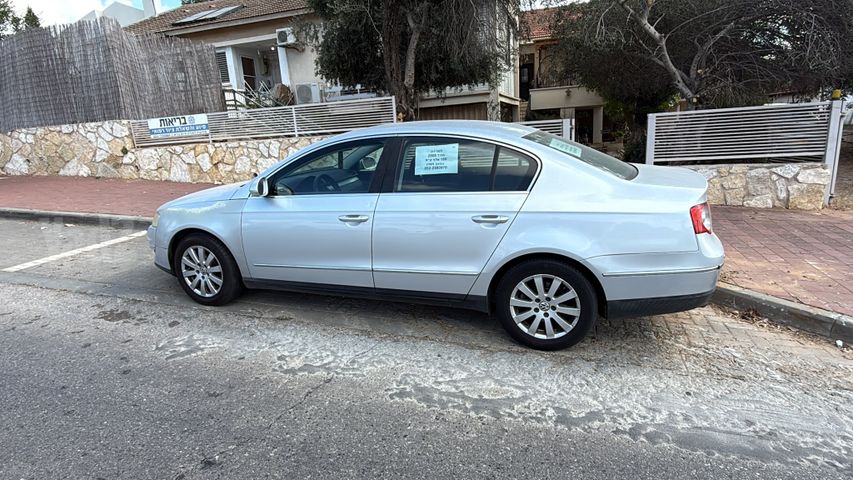 פאסאט Comfortline אוט׳ בנזין סדאן 4 דל 1.8 (160 כ״ס) [2008-2010]