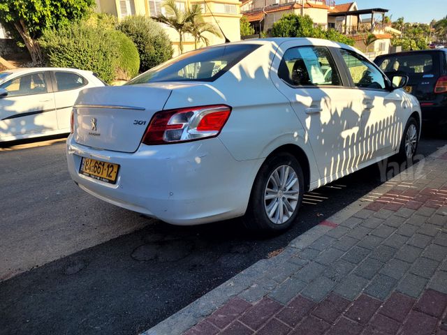 פיג'ו 301