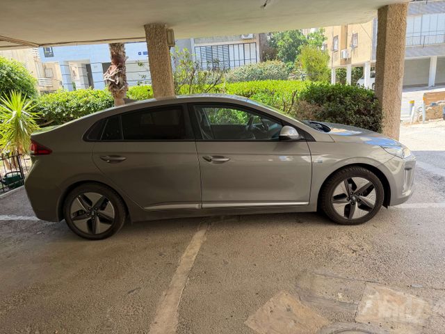 יונדאי איוניק