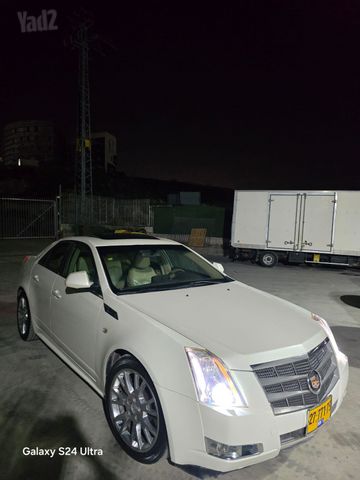 מודעת רכב קאדילק CTS