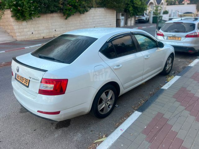 סקודה אוקטביה