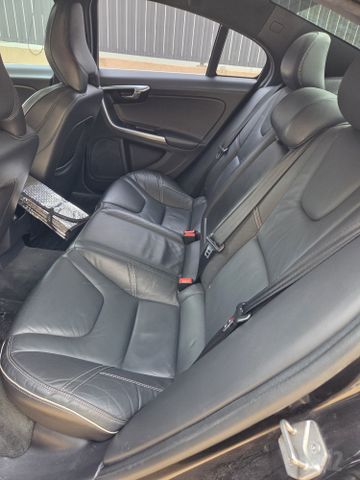 וולוו S60