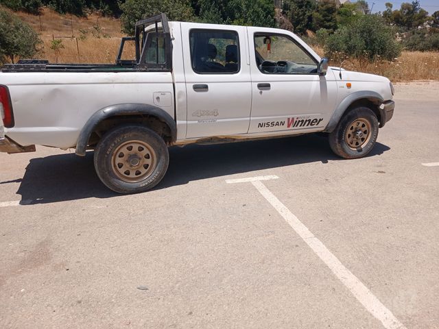 ניסאן ווינר