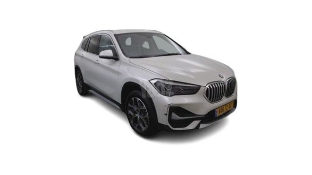 ב מ וו X1