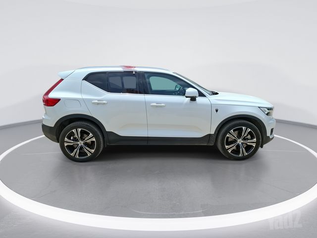 וולוו XC40