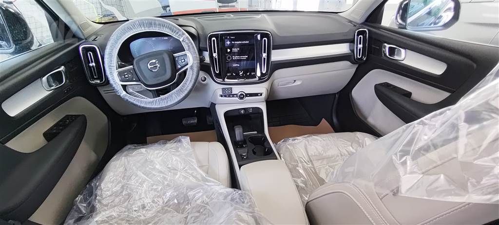 וולוו XC40