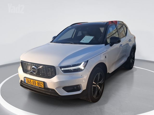 מודעת רכב וולוו XC40