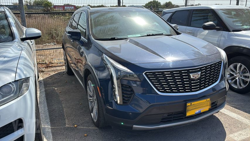 מודעת רכב קאדילק XT4