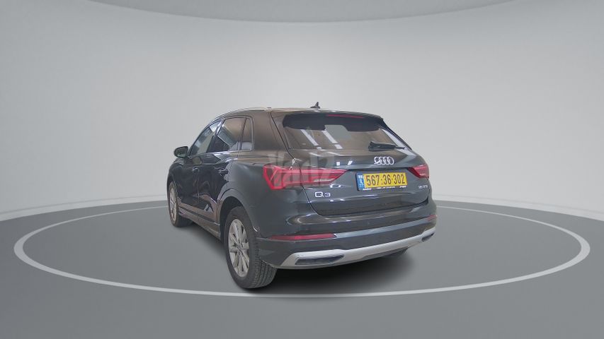 אאודי Q3