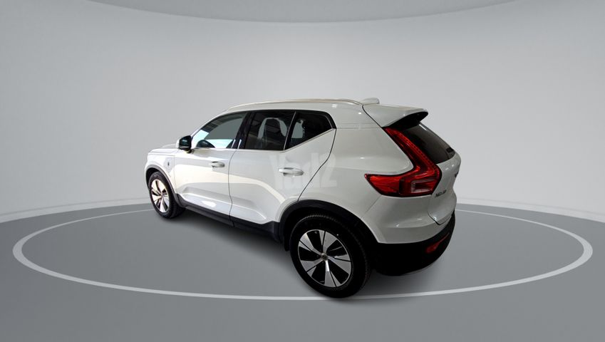 וולוו XC40