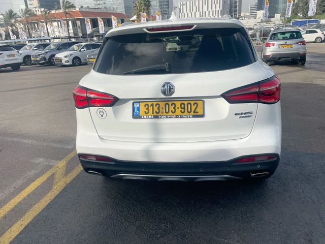 מודעת רכב אם ג'י EHS PHEV 2