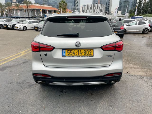 מודעת רכב אם ג'י EHS PHEV 2