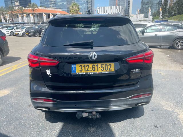 אם ג'י EHS PHEV