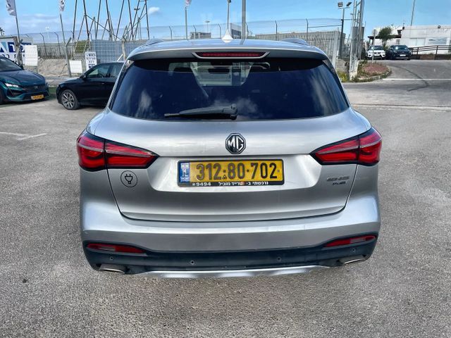 אם ג'י EHS PHEV