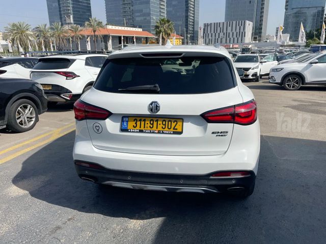 אם ג'י EHS PHEV