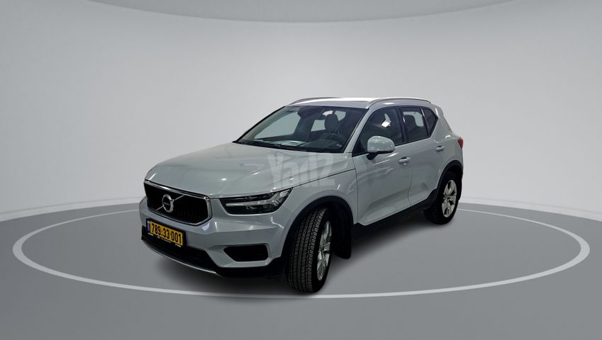 וולוו XC40