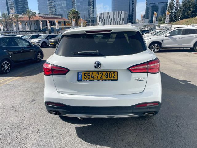 אם ג'י EHS PHEV