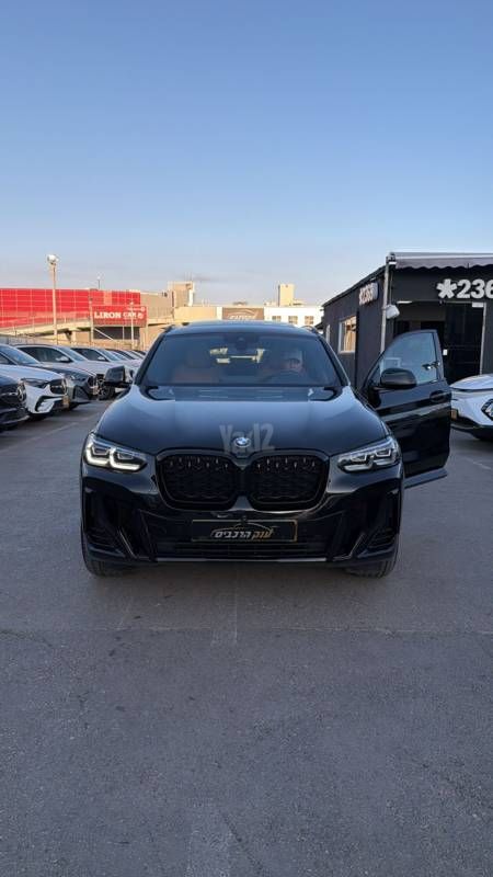 ב מ וו X4