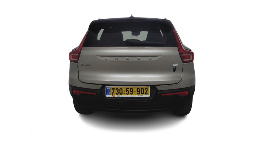 וולוו XC40