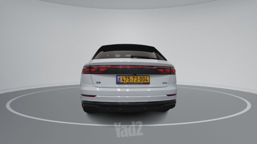 אאודי Q8
