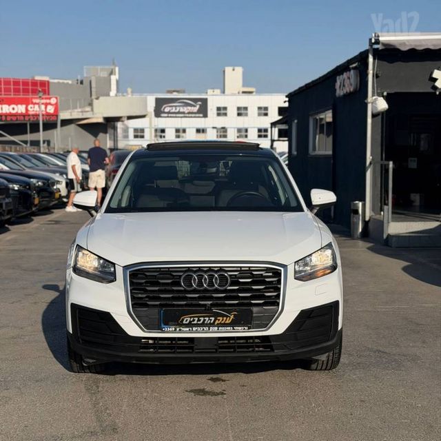 אאודי Q2