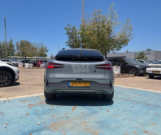ג'נסיס GV60