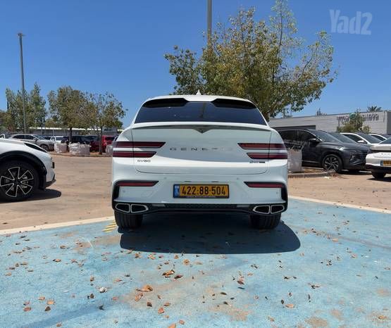 ג'נסיס GV80