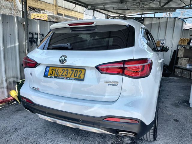 אם ג'י EHS PHEV