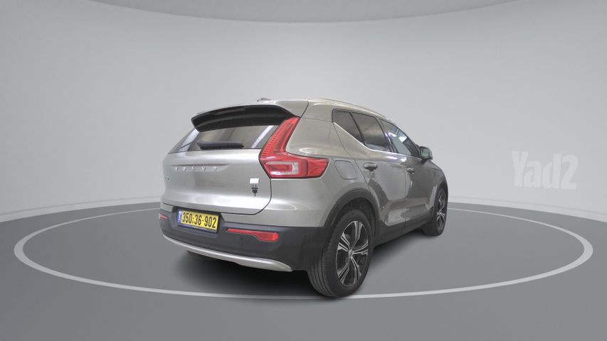 וולוו XC40