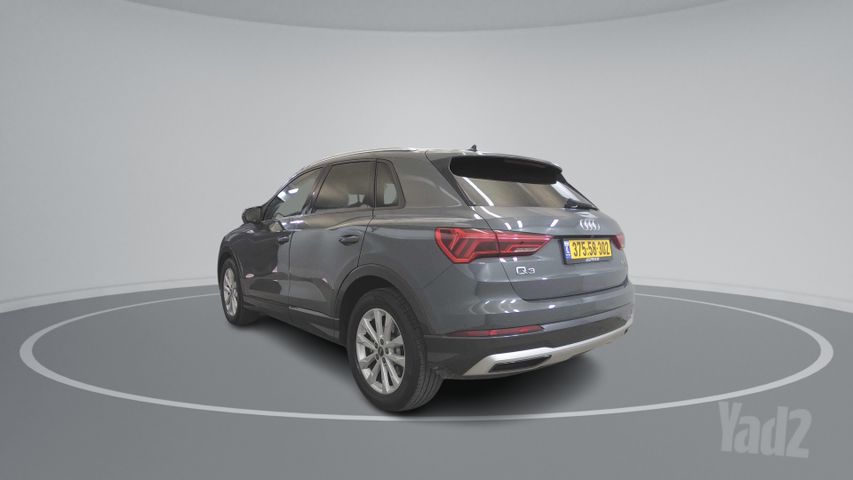 אאודי Q3
