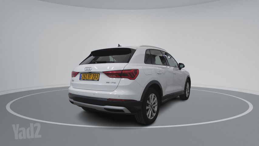 אאודי Q3
