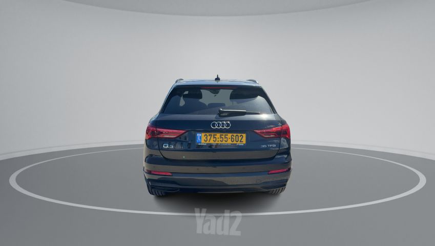 אאודי Q3