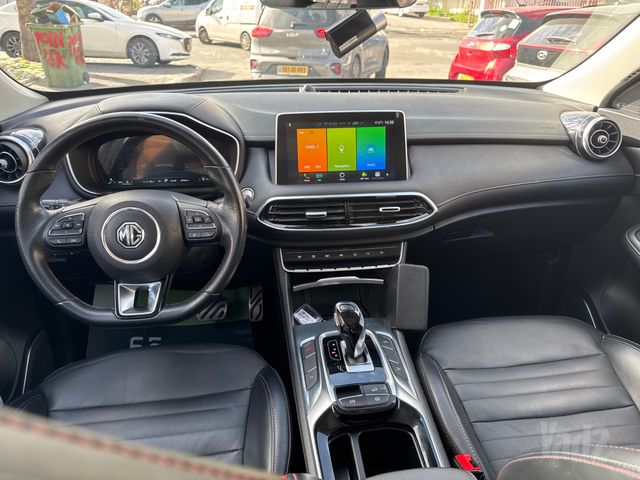 אם ג'י EHS PHEV