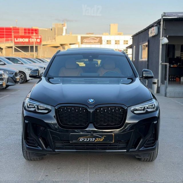 ב מ וו X4