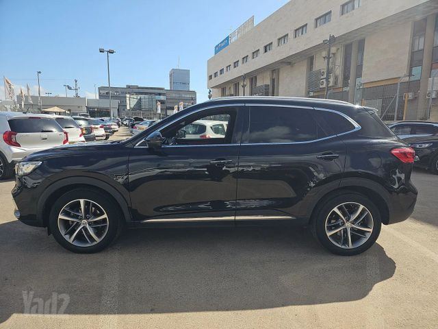 אם ג'י EHS PHEV