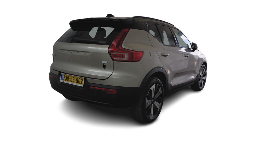 וולוו XC40